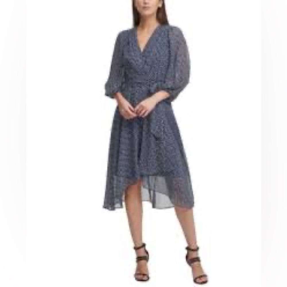 DKNY pleated belt dress. Size 14. Navy & white.